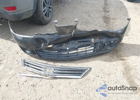 2010 Nissan Versa 1.8S из США, поврежденный, VIN 3N1BC1CP1AL356298